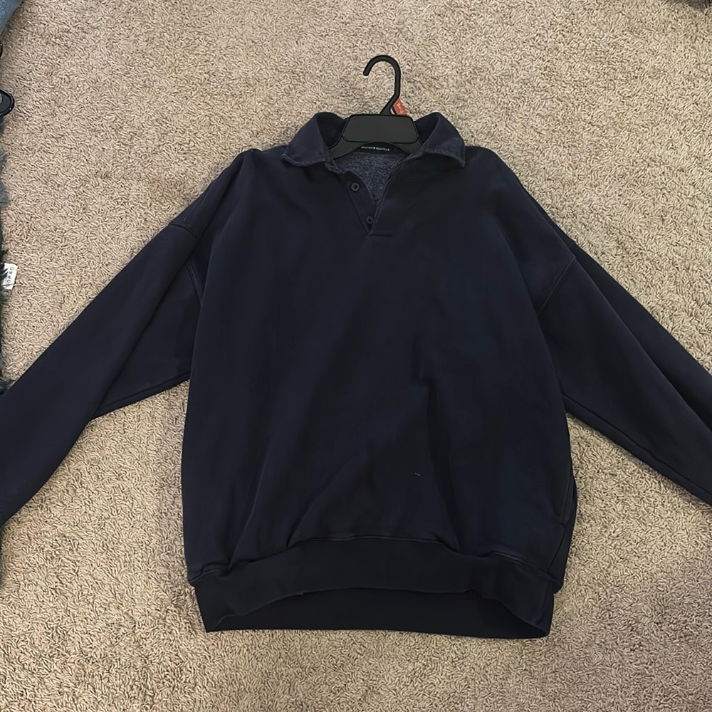 navy blue brandy melville crewneck